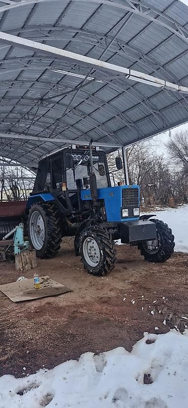 Транспорт: Трактор Беларус МТЗ-82.1 (821) - Полный привод 4x4 - Дизельный — 2