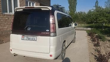 Honda Stepwgn: 2003 г., 2 л, Автомат, Газ, Минивэн — 1
