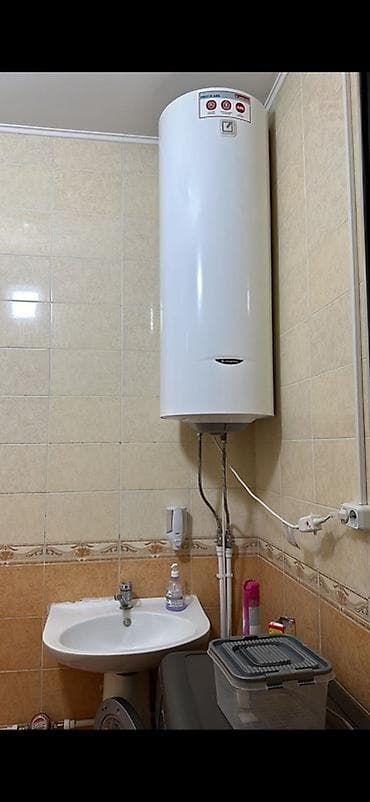 Накопительный водонагреватель Объем бака: 100 л, Ariston, Электрический, Регулятор температуры, Эмалированная сталь, Б/у