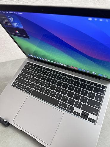 macbook m2 16: Ультрабук, Б/у, Apple M1, ОЗУ, RAM: 8 ГБ — 8