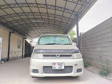 Honda Stepwgn: 2004 г., 2 л, Автомат, Минивэн