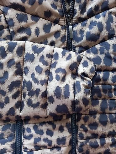 курти: Женская утеплённая куртка с трендовым принтом "леопард" Бренд — 3