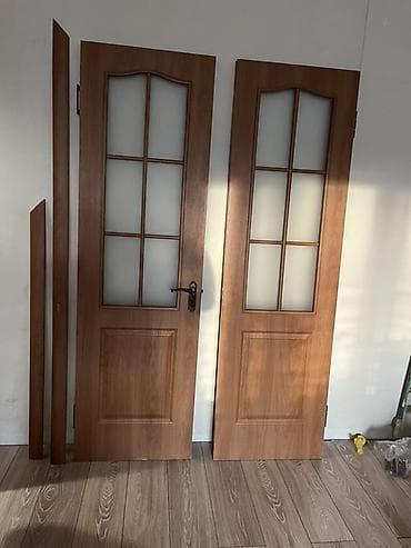вырез: Межкомнатная дверь, Б/у, Со стеклом, Двухстворчатая, Деревянная, Распашная — 1