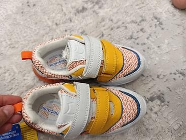 продаю спортивные костюмы: Полуботинки дошкольные с подсветкой, Котофей - Размер: 30 (длина — 4