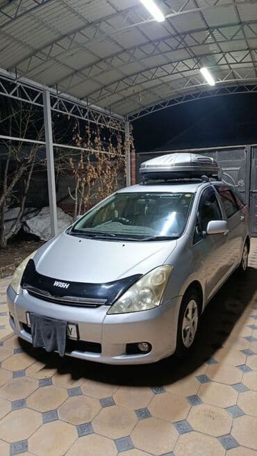 Toyota WISH: 2003 г., 1.8 л, Автомат, Бензин, Минивэн