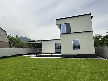 продажа участка в бишкеке: Дом 173 кв.м в закрытом кооперативе в с. Кой-Таш, Участок 6 соток. Три — 7