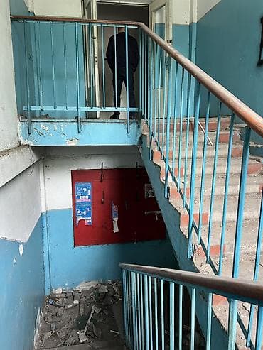 контейнер готовый дом: Продаю двух этажное здание. 750кв/м участок 14,5 соток. Здание — 5