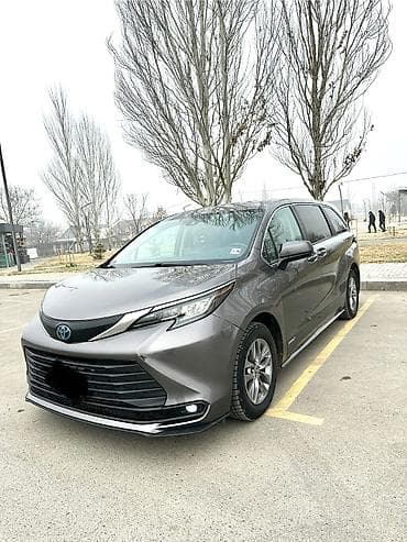 семи местный: Toyota Sienna: 2021 г., 2.5 л, Гибрид, Минивэн — 3