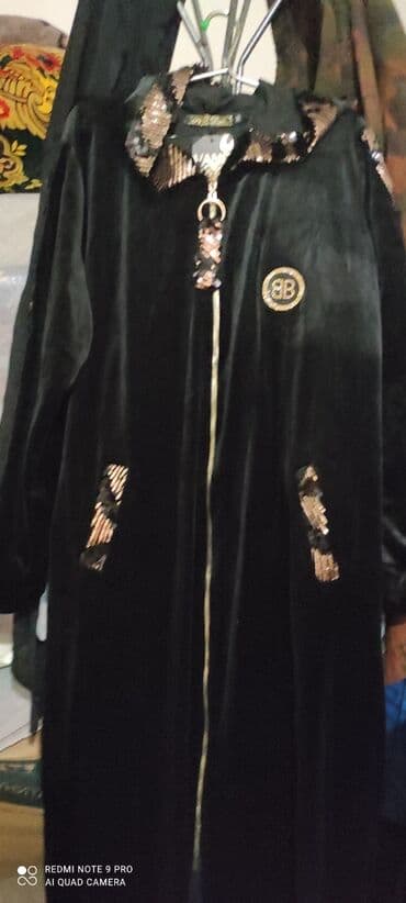 Абая мусульманское платье новое, не носила ни разу, ткань велюр