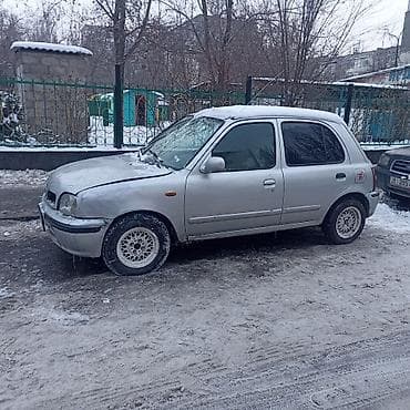 mazda 323 ф: Nissan Micra: 1993 г., 0.1 - engine capacity л, Механика, Бензин, Хетчбек — 6