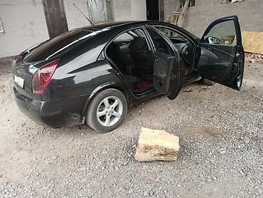 audi a8: Nissan Primera: 2004 г., Хэтчбэк — 3