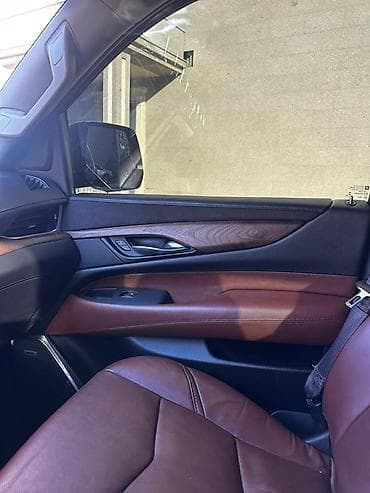 кузов волво: Cadillac Escalade: 2015 г., 6.2 л, Автомат, Бензин, Внедорожник — 8