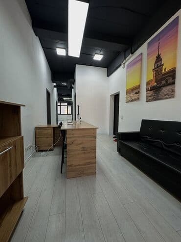 коммерческая недвижимость бишкек аренда: Продаю Офис 280 м², С ремонтом, С мебелью, Многоэтажное здание, 2 этаж — 9