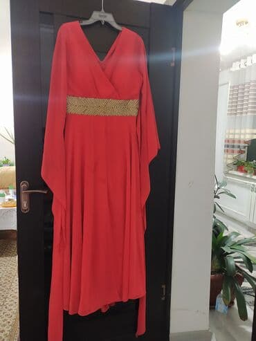 женское платье для верховой езды: Платье вечернее женское, турецкое, сидит шикарно, в платье такого — 1