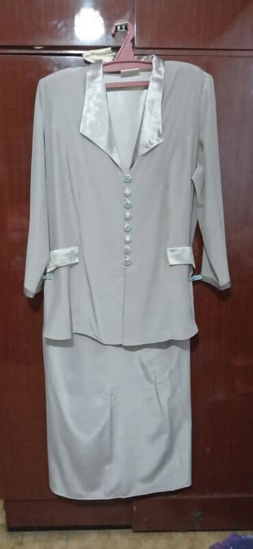 теннисный юбка: Костюм женский. р-р 60. состояние отличное. в груди -134см. юбка - — 12