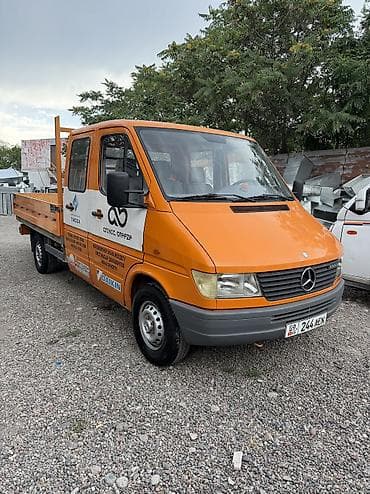 601: Легкий грузовик, Mercedes-Benz, Дубль, 1,5 т, Б/у — 2