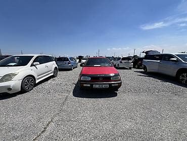 geely m: Volkswagen Golf: 1993 г., 1.6 л, Механика, Бензин, Хэтчбэк — 4
