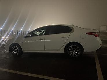 renault logan: Renault : 2018 г., 2 л, Автомат, Газ — 1