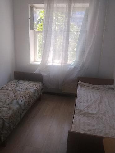 Комната с двумя односпальными кроватями. - Две отдельные кровати c