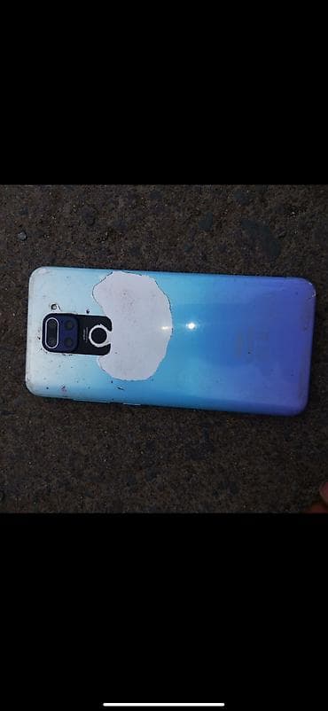 sony rx100: Смартфон с экраном с отверстием под фронтальную камеру в левом верхнем — 5