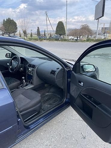 Унаа сатуу: Ford Mondeo: 2003 г., 1.8 л, Кол менен иштөөчү, Бензин, Хетчбек — 6