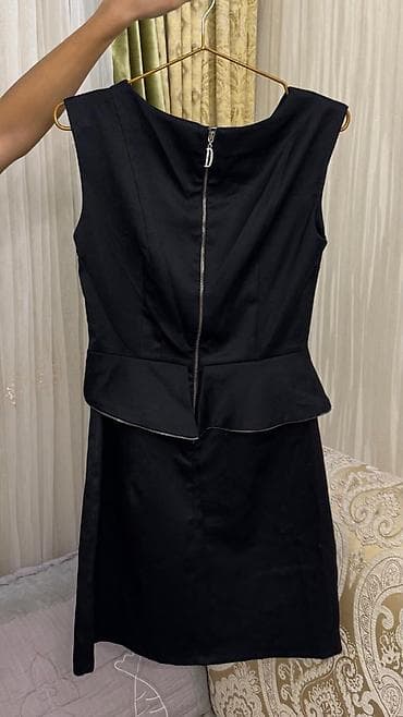 Другая женская одежда: Женские платья — 2 модели 1) Черное платье в белый горох: - Принт — 3