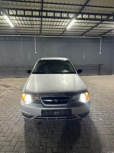 Daewoo Nexia: 2011 г., Седан — 3