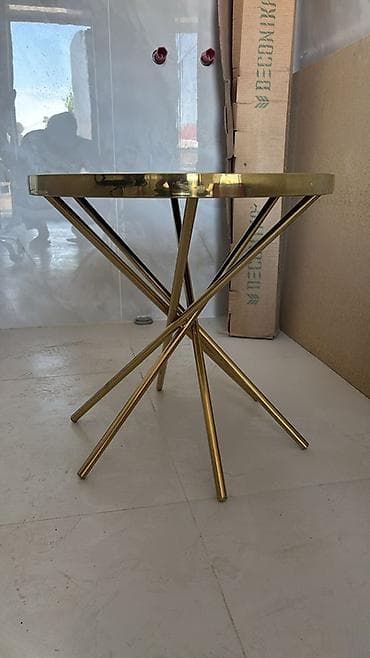 foldable table: Круглый журнальный/приставной столик в современном стиле. - — 1