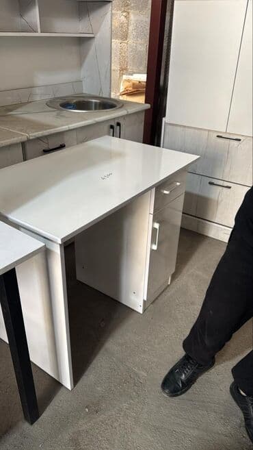 одежда для беременных женщин: Шифонер үч эшиктуу заманбап жеткирүү бар — 4