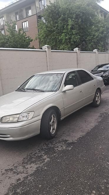 Продажа авто: Toyota Camry: 2001 г., 2.2 л, Автомат, Бензин, Седан — 2