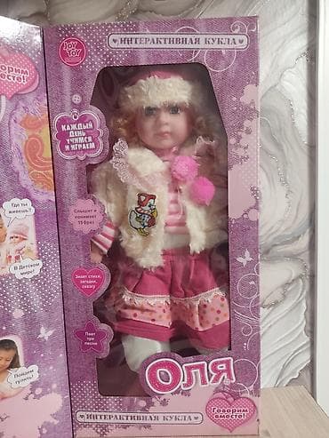 Игрушка кукла оля