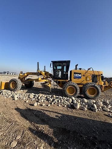 аренда трактор: Услуги грейдера Аренда спецтехники Грейдер Аренда Грейдера sem с — 1