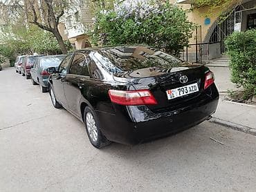 corolla 2004: Toyota Camry: 2007 г., Седан — 6