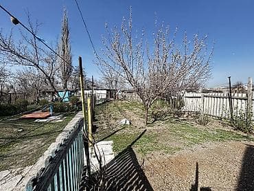 продаю новопавловка: Продаётся участок в селе Новопавловка! Площадь: 8,5 соток. Дом — 9