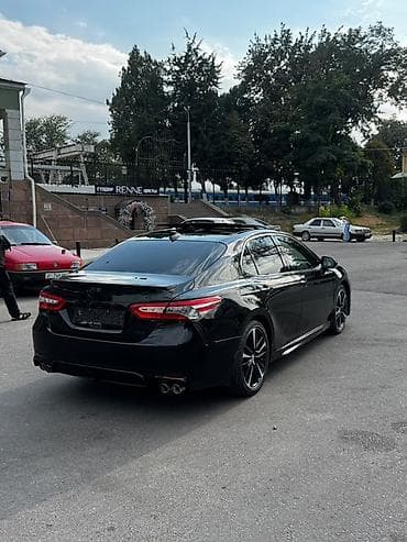 byd e2 2022: Toyota Camry: 2019 г., 2.5 л, Автомат, Бензин, Седан — 2