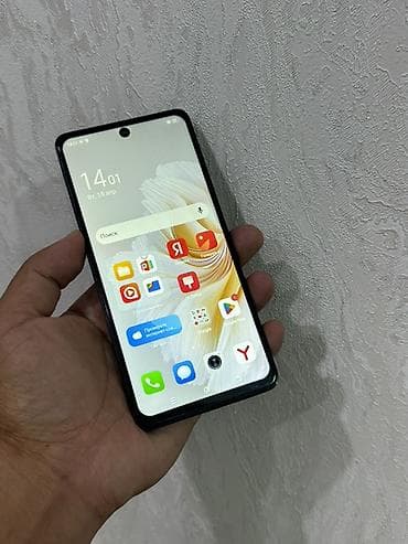 селектр 210: Tecno Camon 20 Pro, Б/у, 256 ГБ, цвет - Черный, 2 SIM — 1