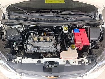 v klass: Chevrolet Spark: 2020 г., 1 л, Автомат, Бензин, Хэтчбэк — 5