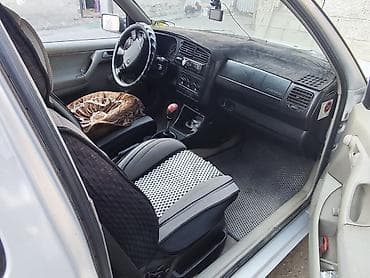 gilera runner: Volkswagen Golf: 1996 г., 1.4 л, Механика, Хэтчбэк — 3