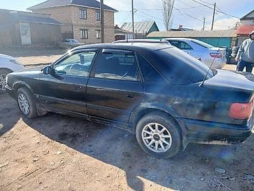 Audi 100: 1993 г., 2.6 л, Механика, Бензин, Седан