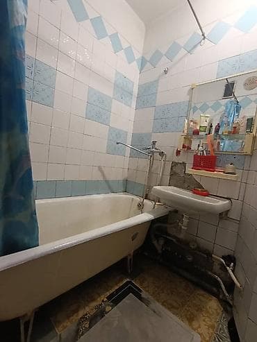 1 bedroom: 2 комнаты, 50 м², 105 серия, 2 этаж, Старый ремонт — 1