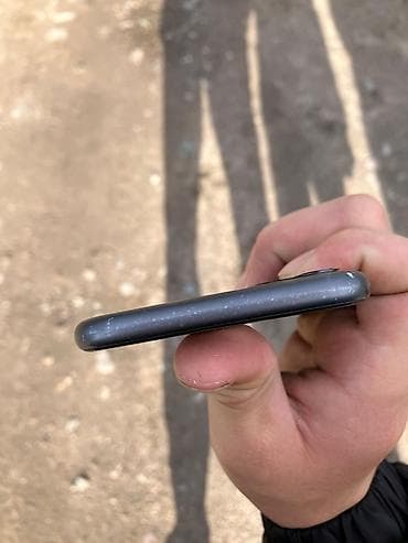 redmi 10 с: IPhone 11, Колдонулган, 256 ГБ, Кара, Заряддоочу түзүлүш, Каптама, Кабель, 82 % — 1