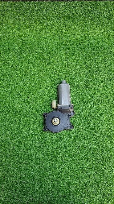 х5: Электрический моторчик BMW 2005 г., Б/у, Оригинал, Германия — 1