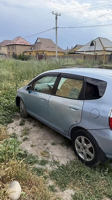 Honda Fit: 2001 г., 1.3 л, Автомат, Бензин, Хэтчбэк — 3