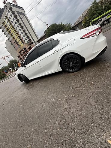 Транспорт: Toyota Camry: 2018 г., 2.5 л, Вариатор, Гибрид, Седан — 5