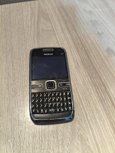 mini iphone 17: Nokia E72, Б/у — 2