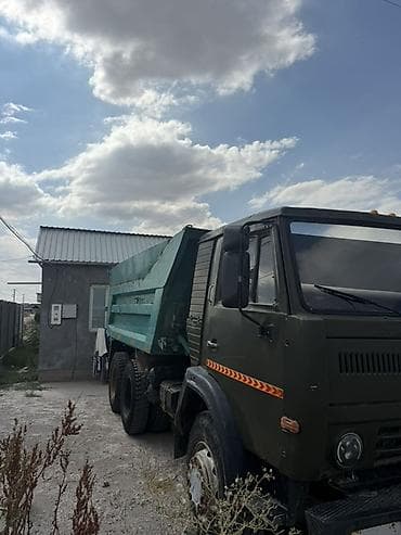 Самосвал КАМАЗ 6x4 - Конфигурация: трехосный самосвал, задняя