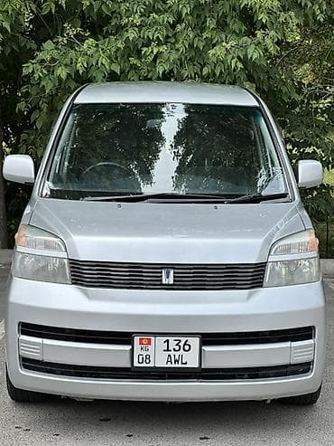 srv 2: Toyota Voxy: 2002 г., 2 л, Автомат, Бензин, Минивэн — 1