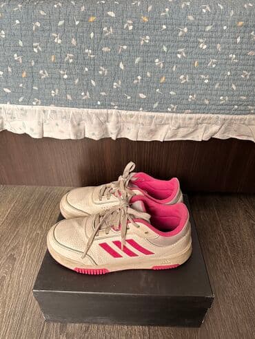 бутсы predator: Кроссовки, 36, Adidas, Б/у, цвет - Белый, Самовывоз — 1