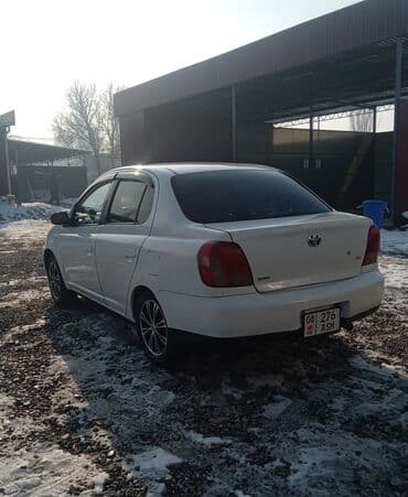 тойота плац: Toyota Yaris: 2001 г., 1.5 л, Автомат, Бензин, Седан — 4