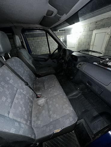 подкрыльник 221: Легкий грузовик, Mercedes-Benz, Дубль, 3 т, Б/у — 9